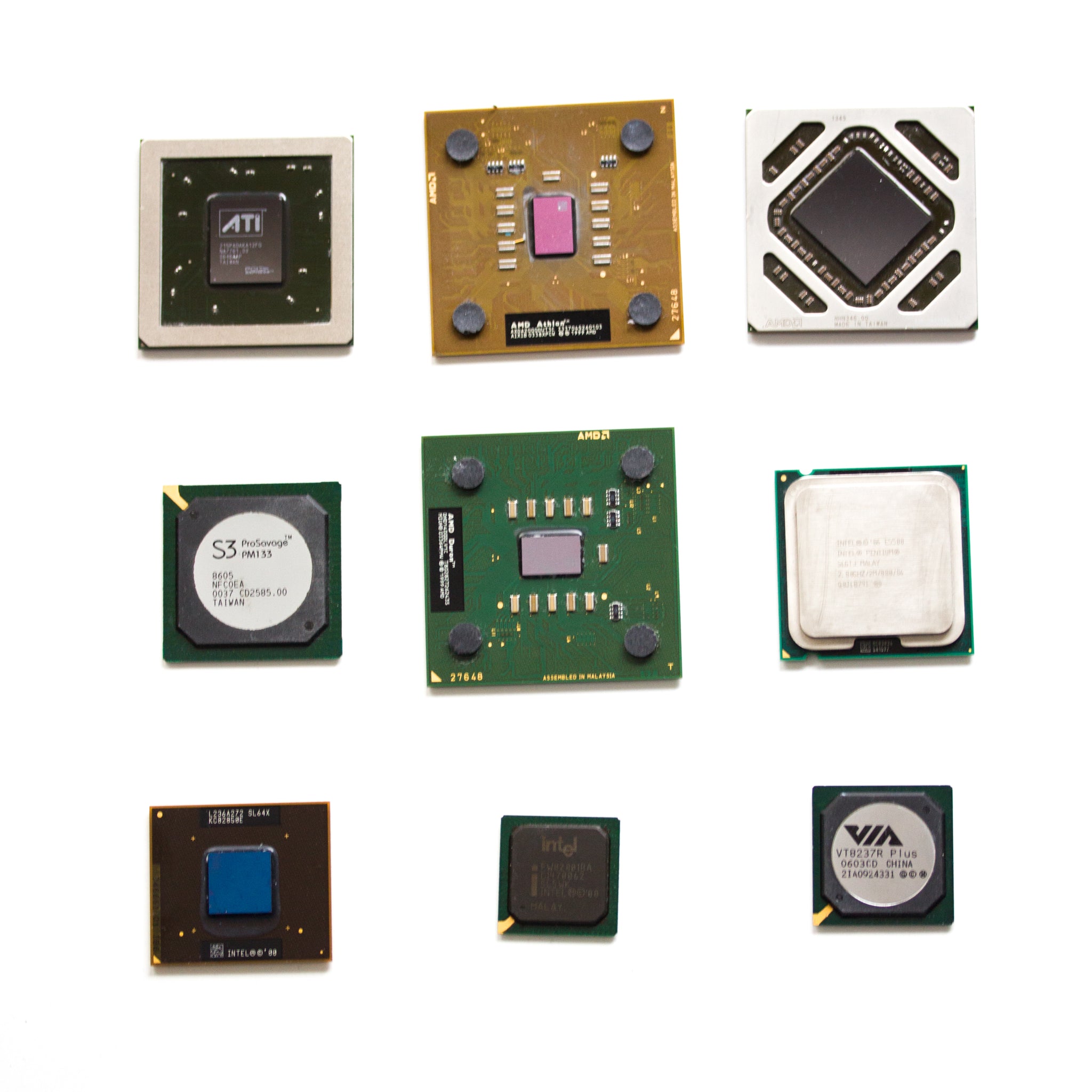 Fridge magnet made with old Chipset, CPU, graphics processor, GPU