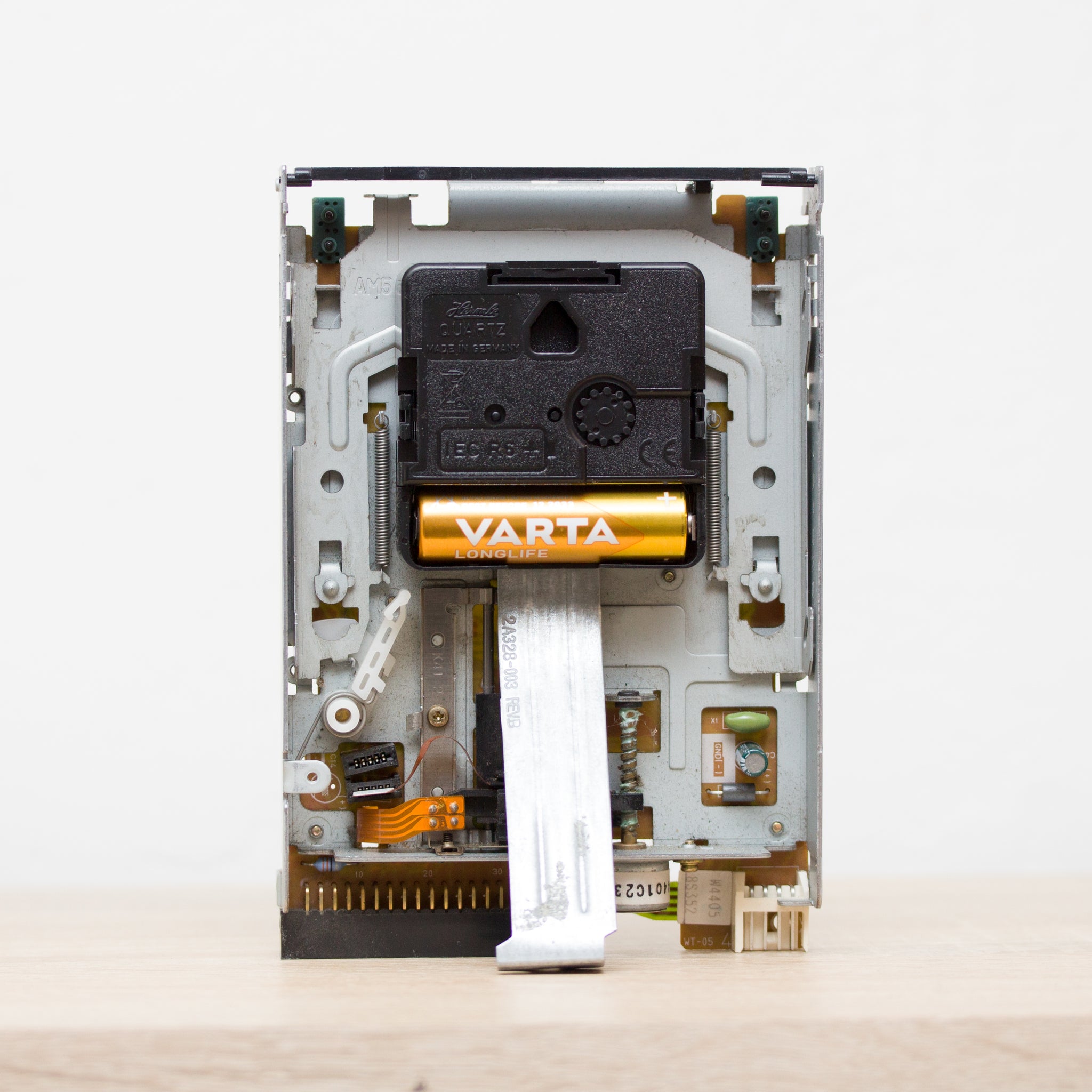 Desk clock made from a 3 1/2 inch floppy disk drive, FDD clock