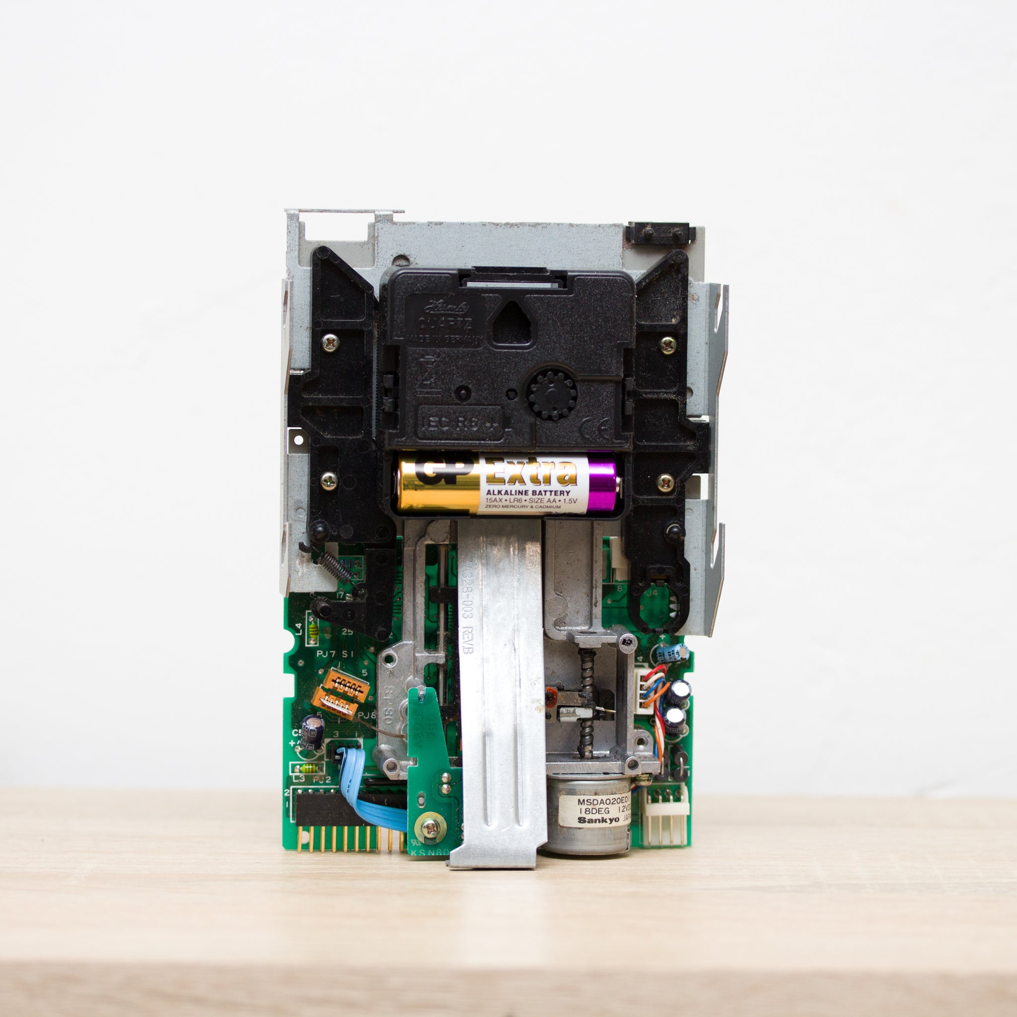 Desk clock made from a 3 1/2 inch floppy disk drive, FDD clock