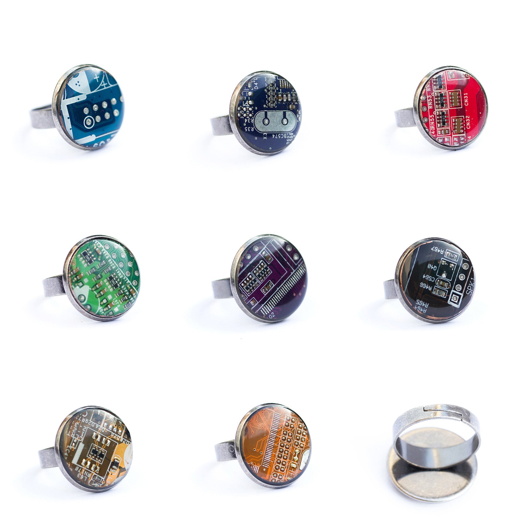 Geeky cocktail round ring