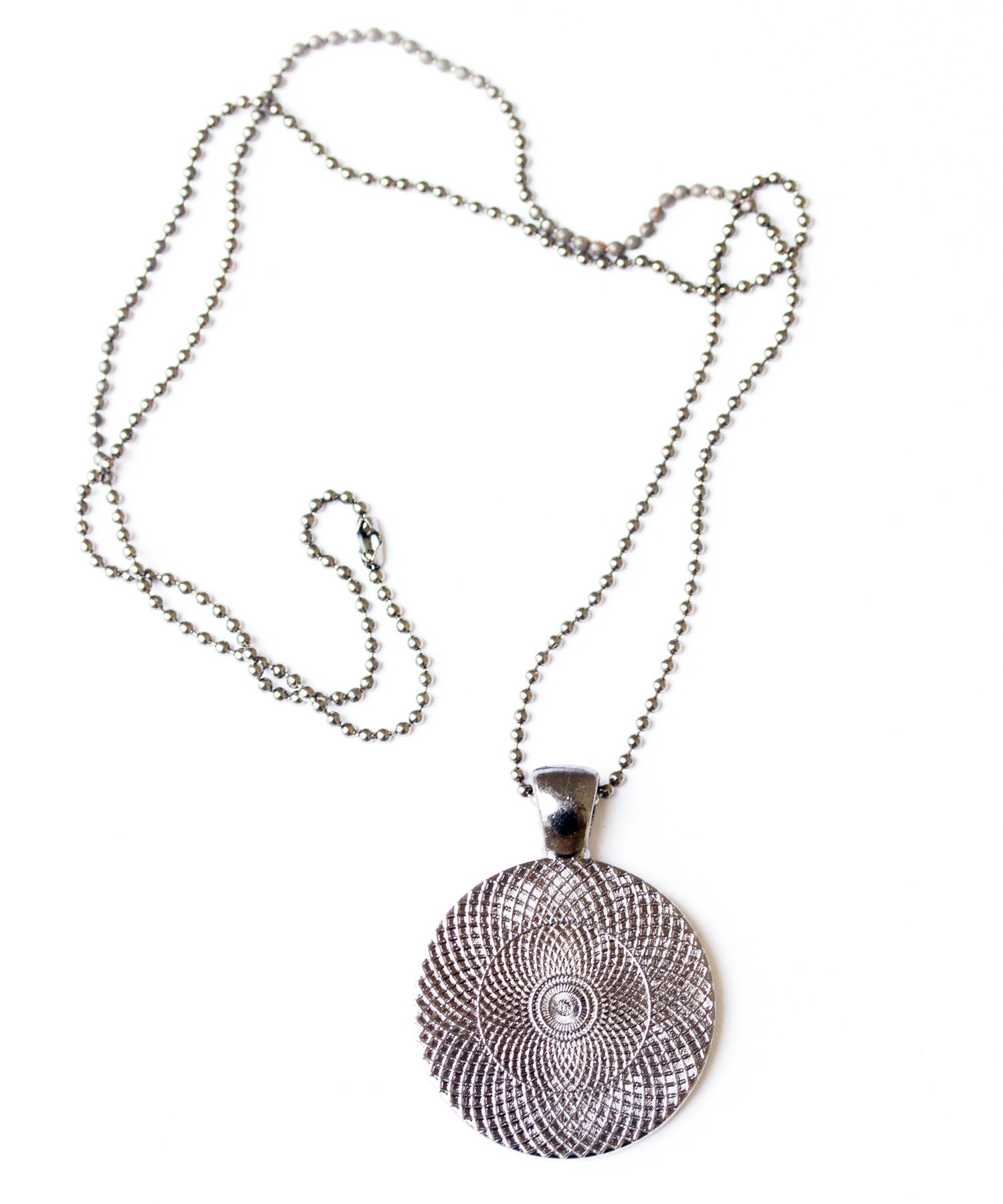 Circuit board necklace, round