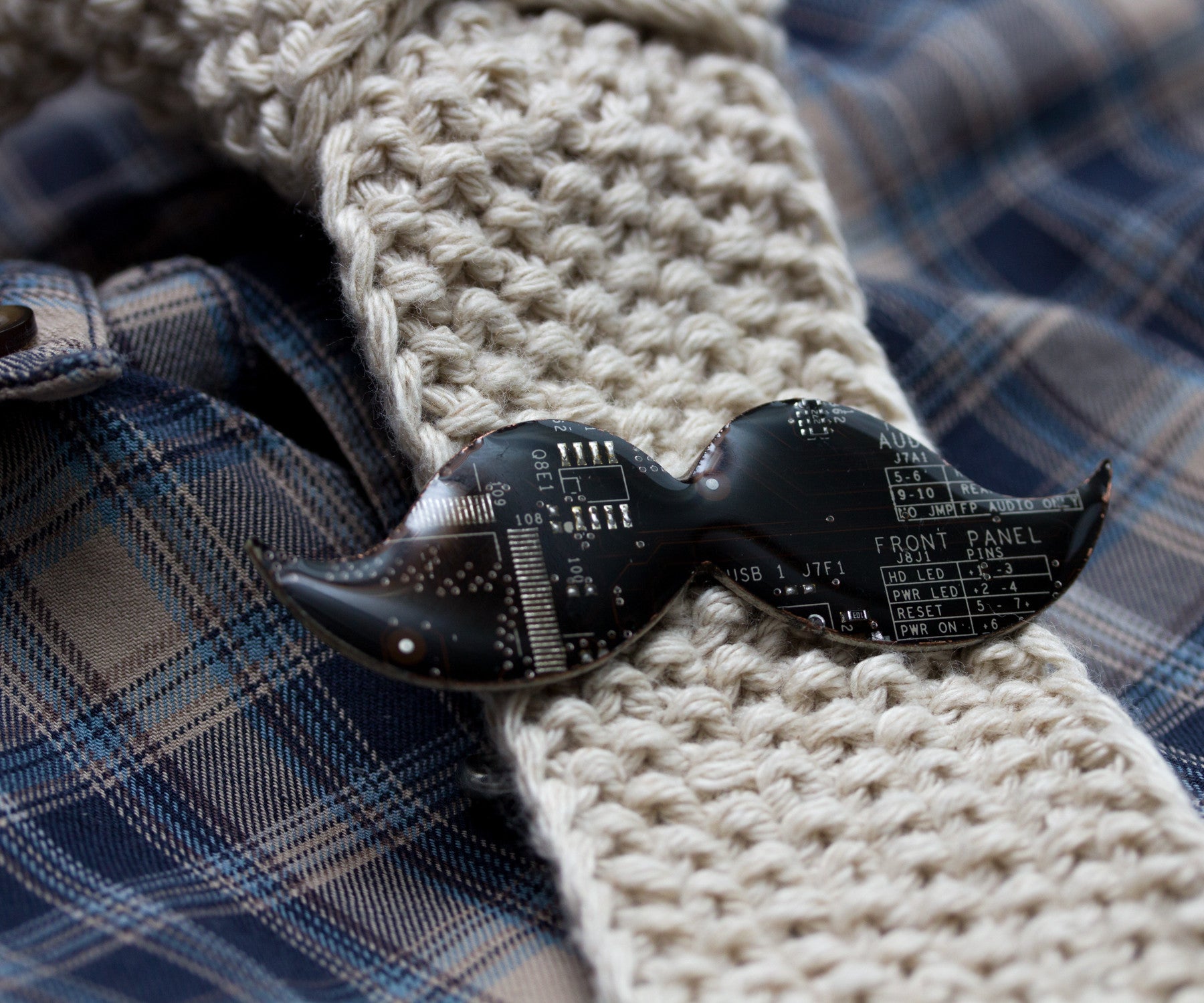 Mustache Tie bar