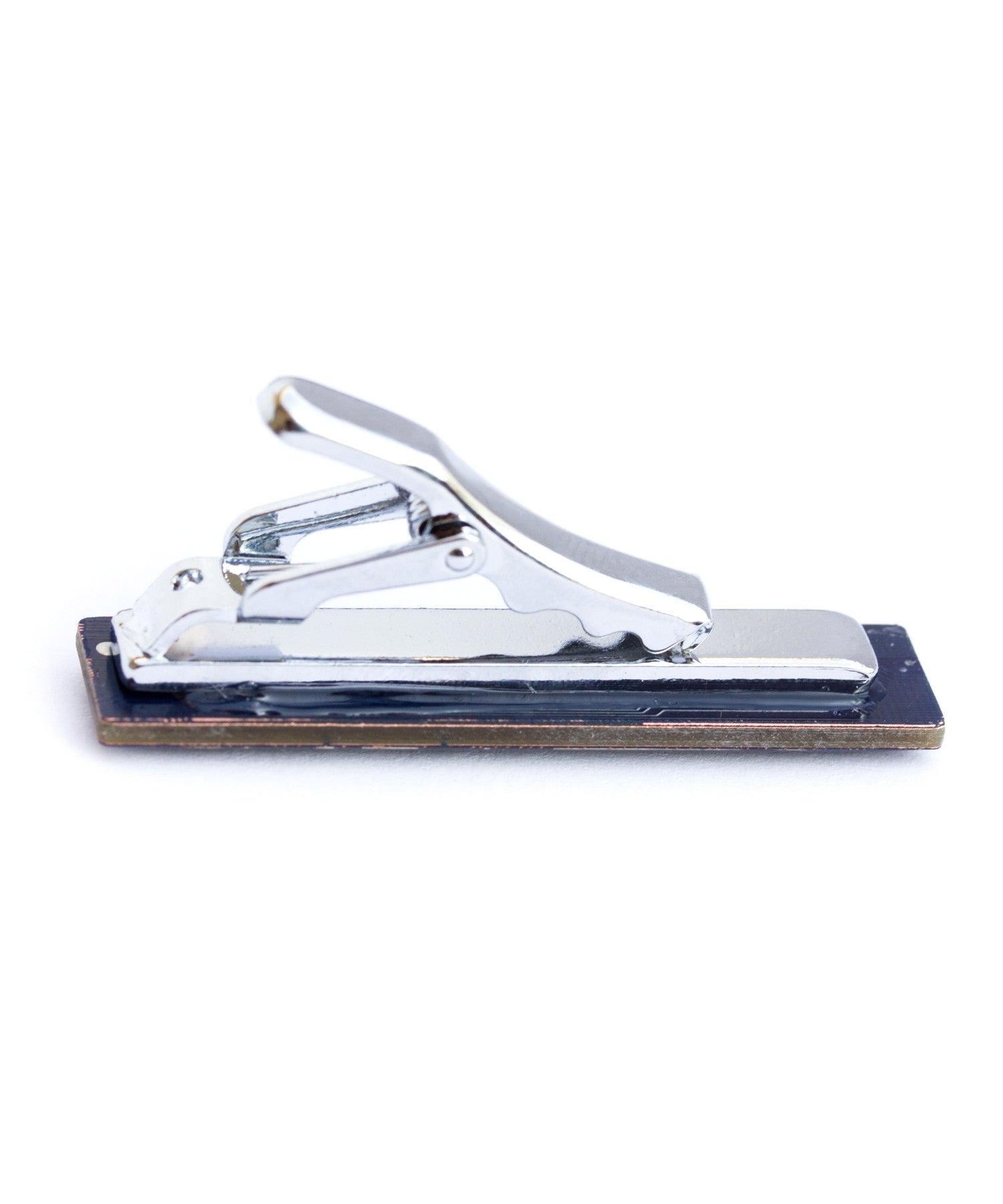 Short tie bar for a slim tie, made of circuit board