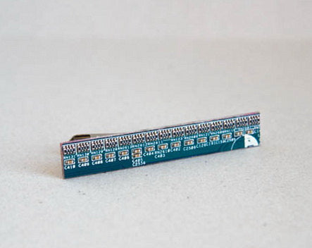 Tie clip made of circuit board