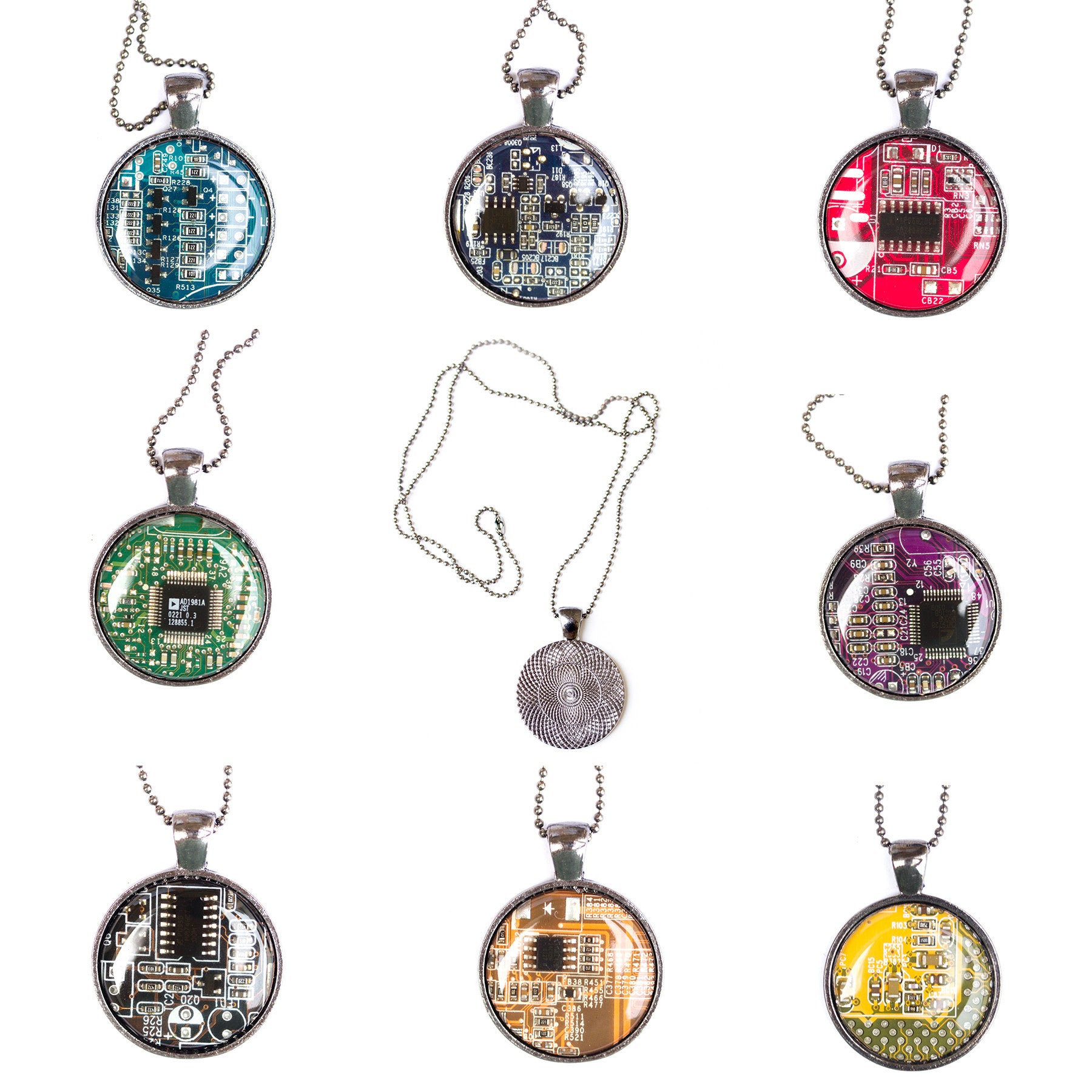 Circuit board necklace, round